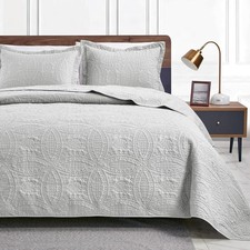 Love's Cabin Queen Bed Quilts Set, Light Grey Summer Bedspread, 3 Pieces, Coin