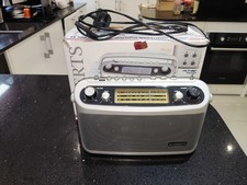 Roberts Classic 928 ~ 3 Band Portable Radio with 4 FM Presets ~ boxed power lead