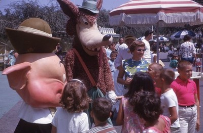 VINTAGE 1963 DISNEYLAND 35mm SLIDE BIG BAD WOLF THREE LITTLE PIGS KODACHROME
