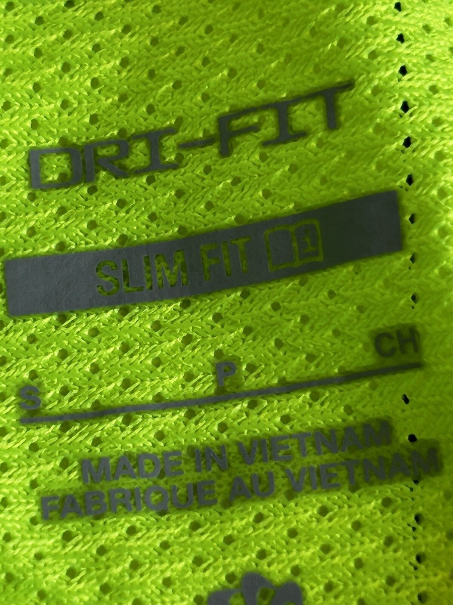 NIKE DRI FIT SOCCER FUTBOL FIRST JERSEY SIZE SMALL BRIGHT GREEN