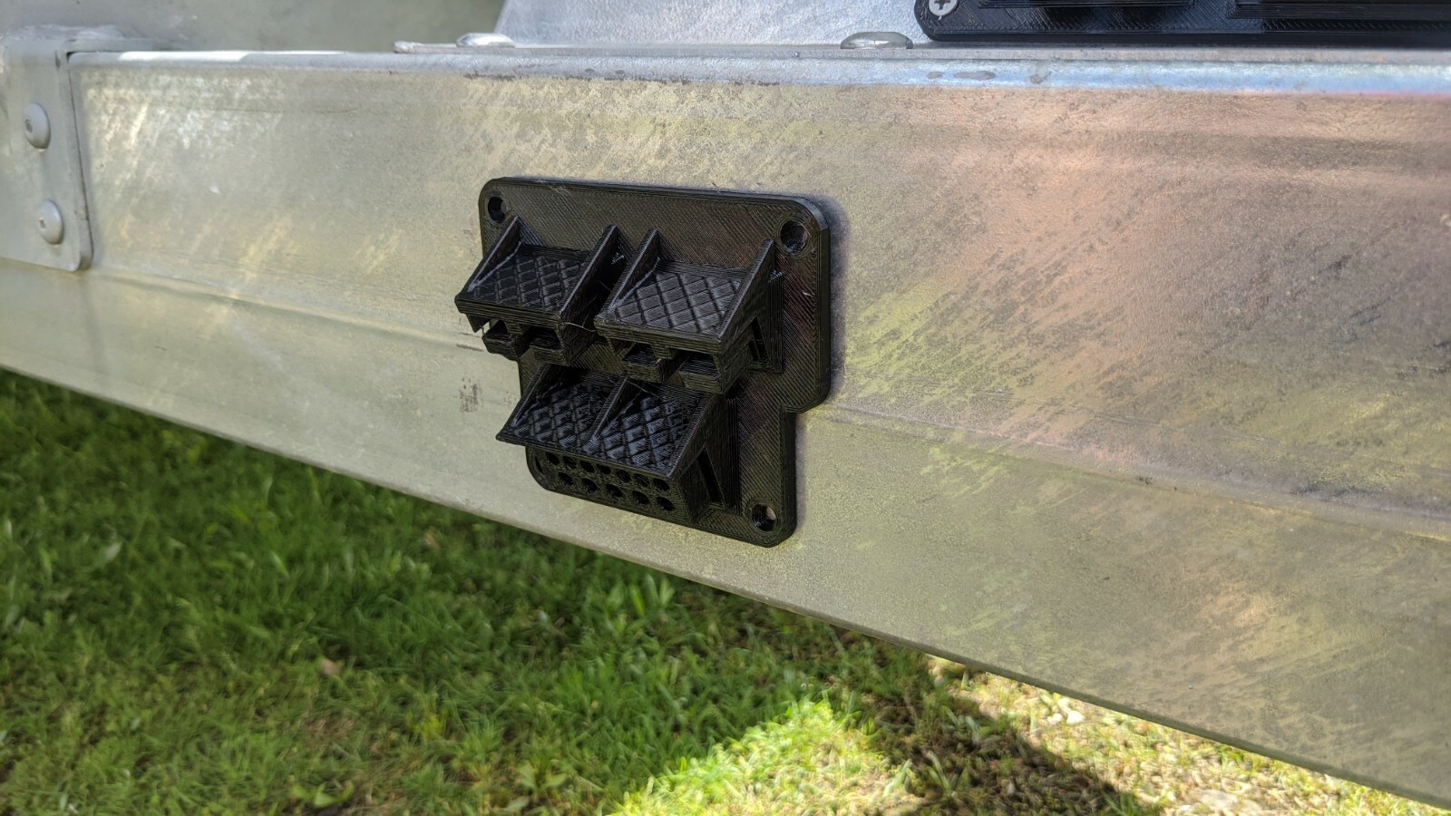 Caravan 12 pin and Dual / twin Anderson Style plug trailer plug holder