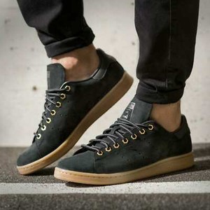 mens black stan smith