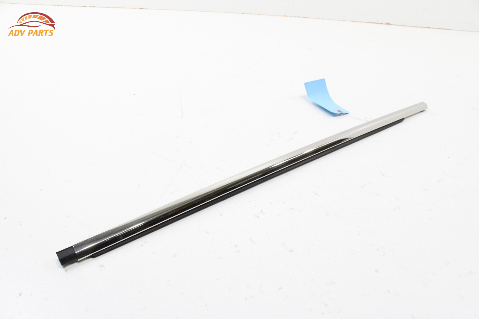 2006 - 2012 BENTLEY CONTINENTAL REAR LEFT SIDE DOOR WINDOW BELT MOLDING OEM