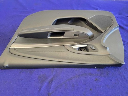2014-2017 Chevrolet Caprice 6.0L Sedan Passenger Right Front Door Panel Base - Picture 4 of 12