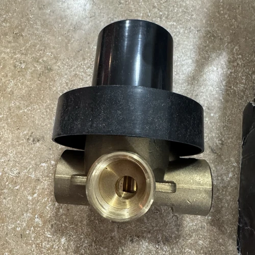 Signature Hardware SH6103 3/4” 6 Way Transfer Valve New - Picture 2 of 6