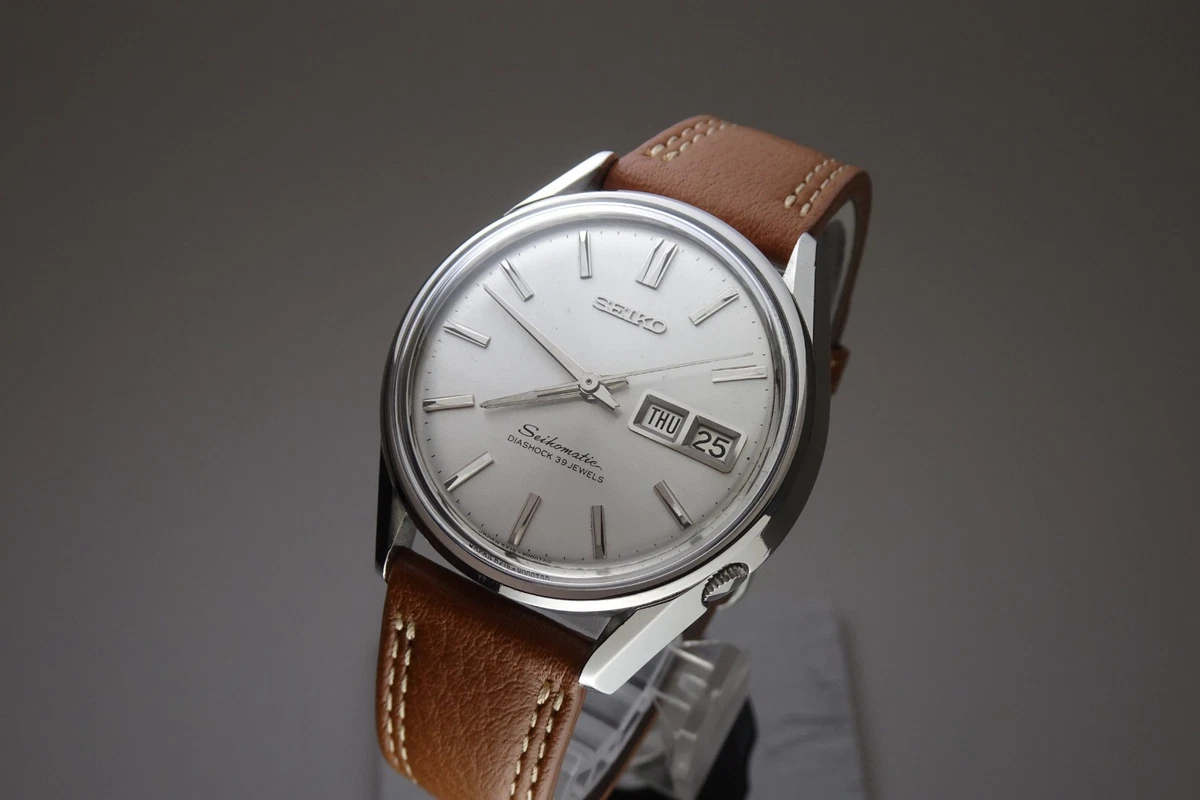 時計 SEIKO SEIKOMATIC DIASHOCK 39JEWELS DIASHOCK39JEWELS: a Seikomatic 395 Self-Dater from 1963