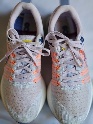 Nike React Infinity Run Flyknit 2 Premium Women s Size 9 Pink Foam Blue Tint