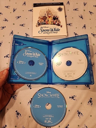 Snow White And The Seven Dwarfs: 85th Anniversary 3 Disc Set With Slip Cover Blu - Picture 5 of 5