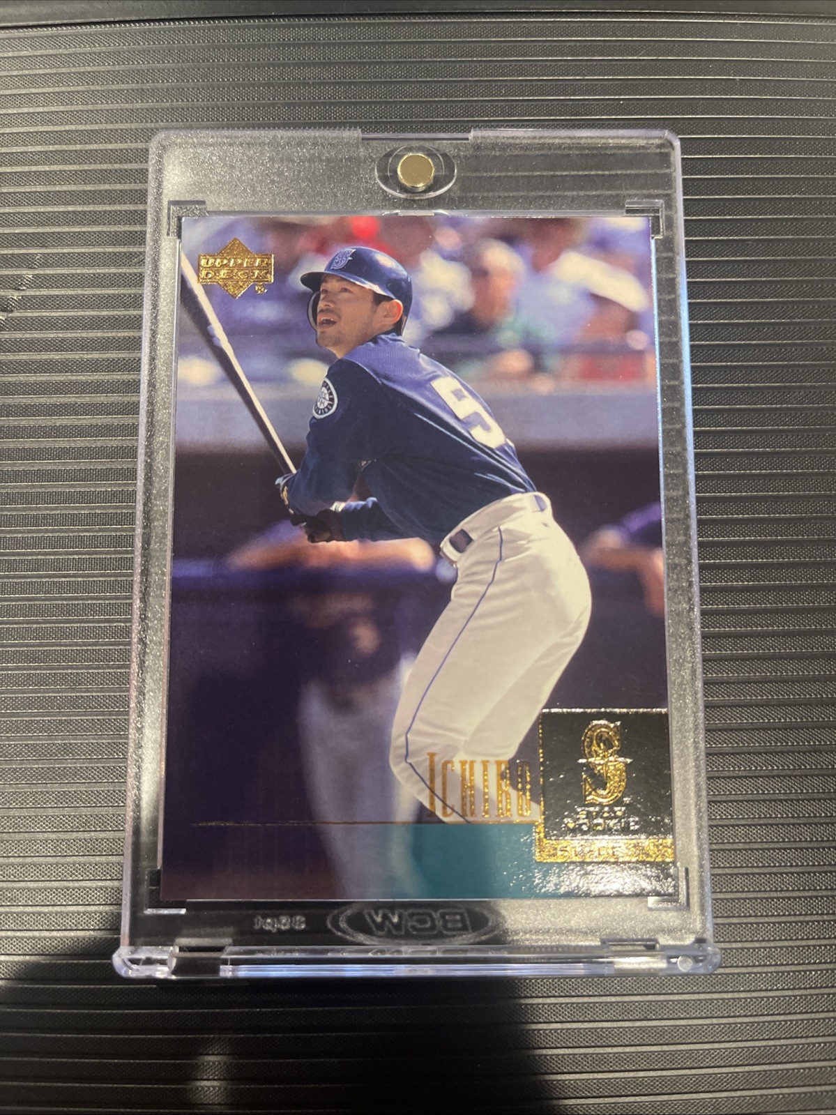 2001 Upper Deck Ichiro RC Rookie Card Star Rookie Seattle Mariners #271. A4