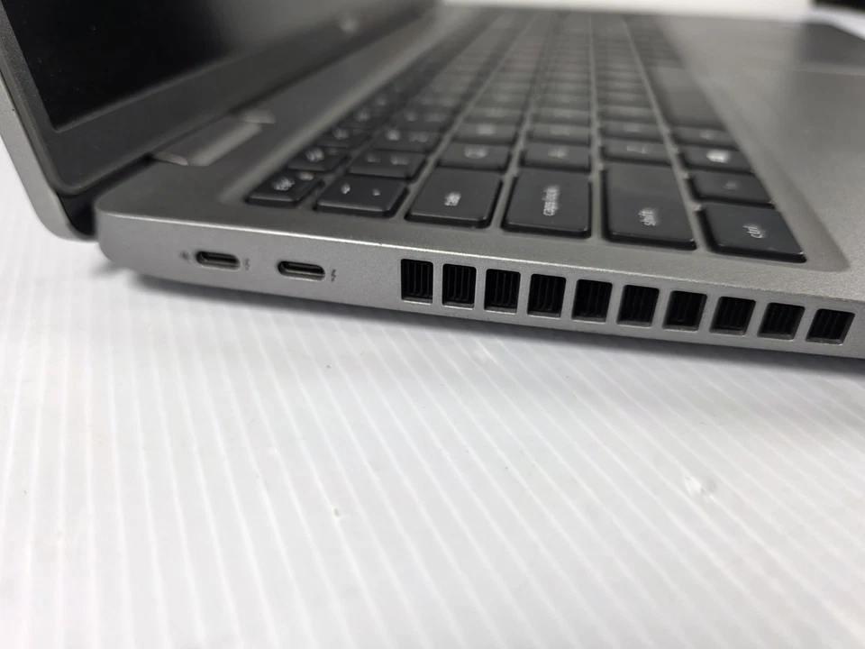 Dell Latitude 5520 15.6” FHD Core i7-1185G7 3.0GHz 16GB 512GB SSD Windows 11 - Image 3 of 4