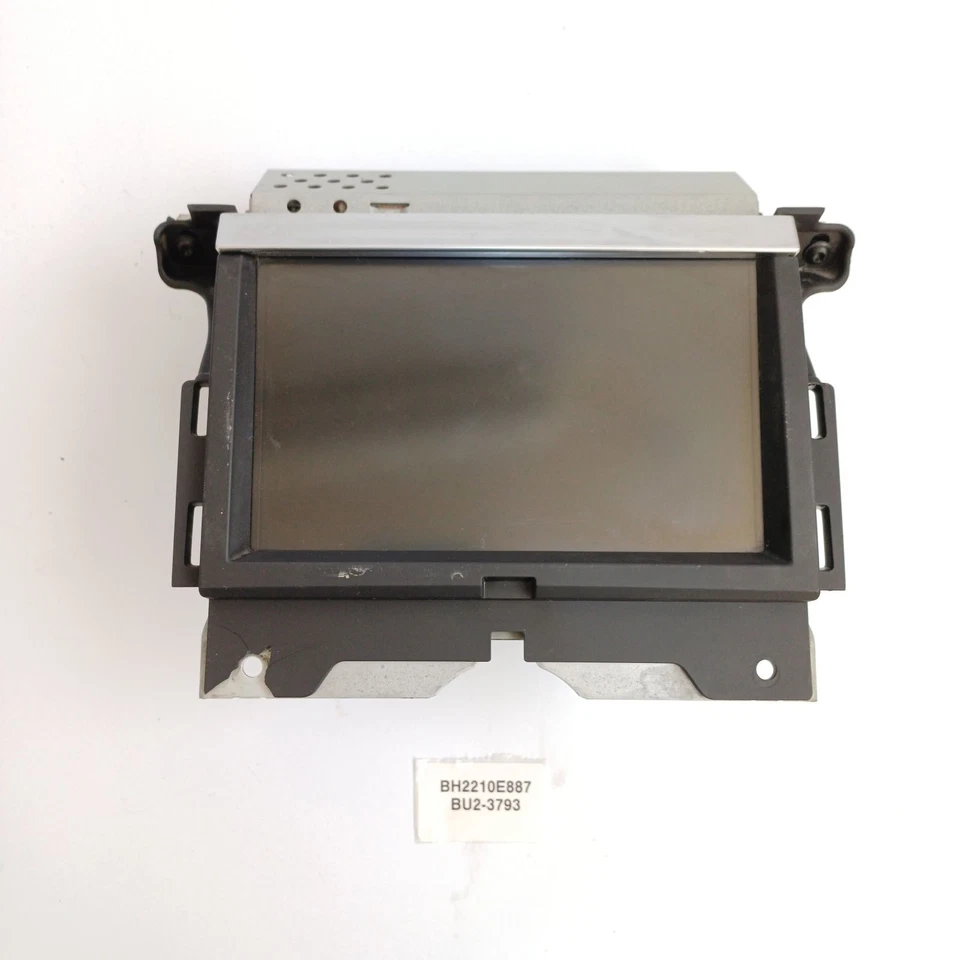 Экран дисплея навигации 2008-2012 Land Rover LR4 BH2210E887 - Изображение 3 из 4
