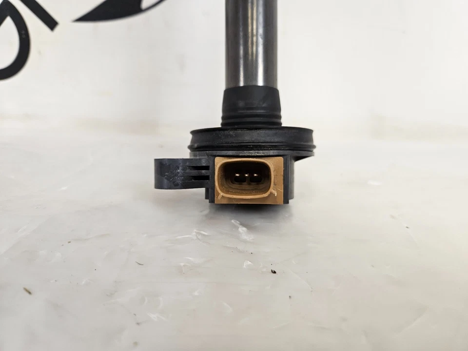 Катушка зажигания в сборе 13–19 Ford Explorer 3,5 л BL3E12A375CC от оригинального производителя - Изображение 2 из 4