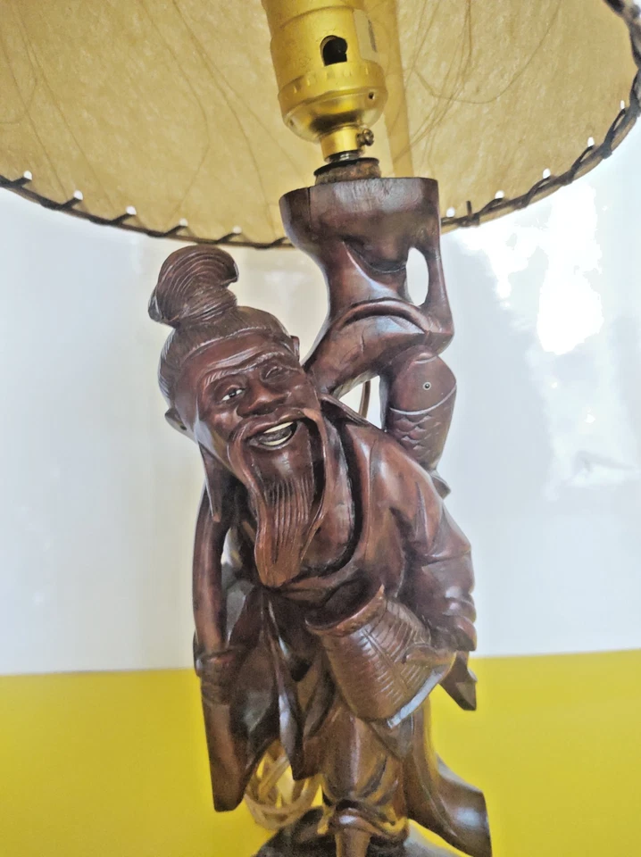 Hand carved Asian Fisherman,  Oriental Style Table Lamp 18" 1930-1940 - Image 3 of 4