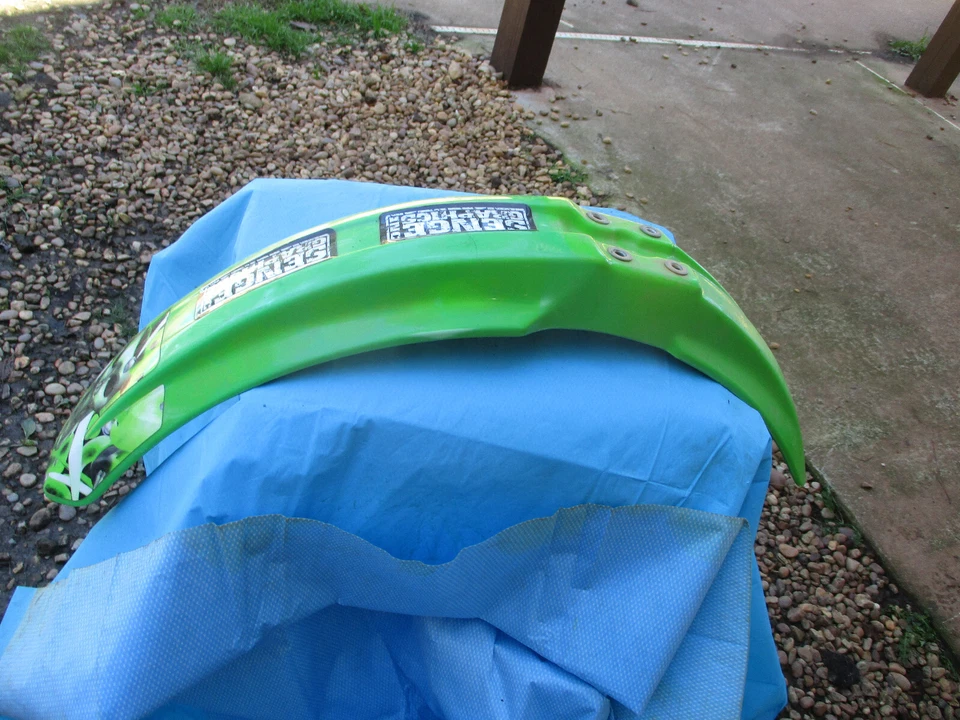 Guardabarros delantero Kawasaki KX125 2001 Foto 4 de 4