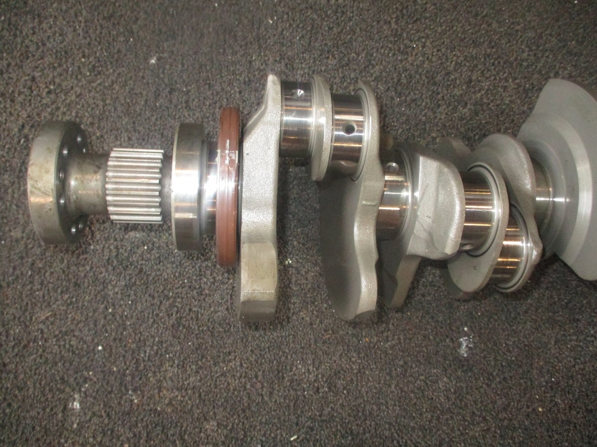 Yamaha 350hp 4 stroke outboard crankshaft (6AW-11411-00-00 Yamaha 350hp 4 stroke outboard crankshaft (6AW-11411-00-00