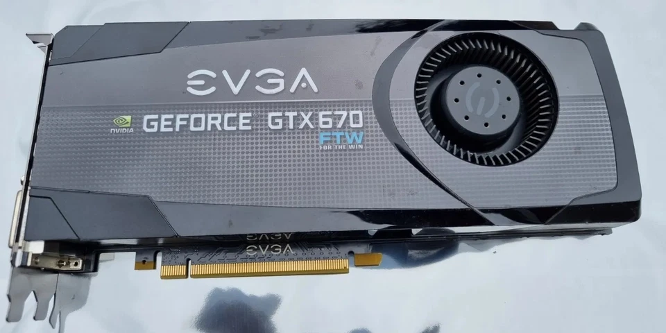 EVGA GeForce GTX 670 2GB FTW 02G-P4-3672-B6 - Image 2 of 4