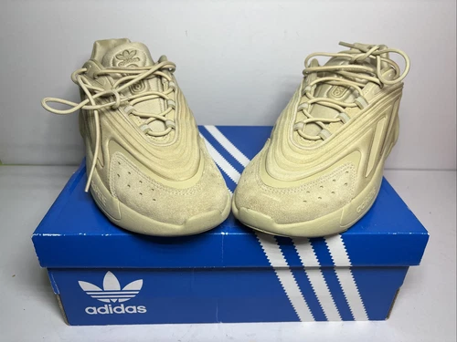 Scarpe da ginnastica Adidas Originals Ozelia in triplo beige taglia UK 8 con scatola ottime condizioni