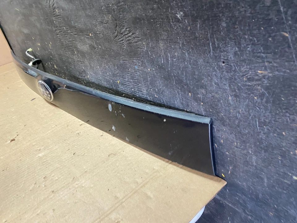 Subaru Forester 2009-2013 puerta levadiza puerta trasera maletero moldura OEM U0172 GD Foto 2 de 4
