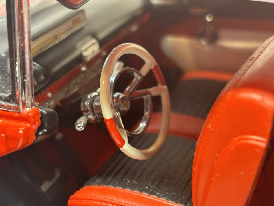 Sun Star Platinum 1956 Lincoln Premiere Hardtop Rare Solid Coral Color 1:18 - Image 4 of 4