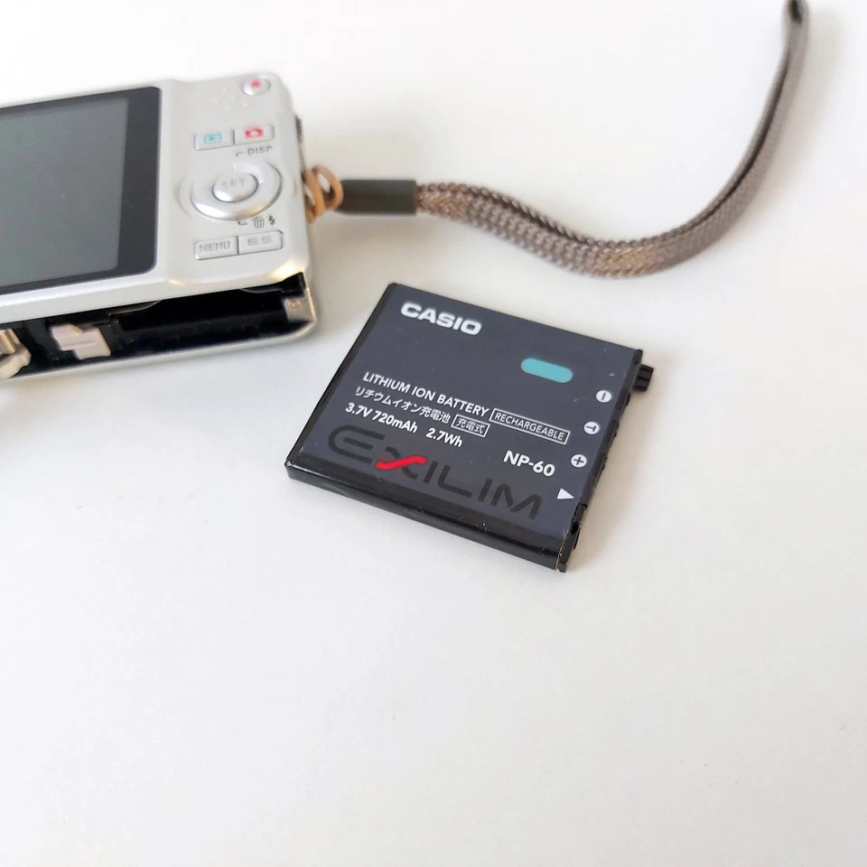 Casio Exilim EX-Z90 Silber kompakte Digitalkamera 12.1 M.P. - Bild 3 von 4