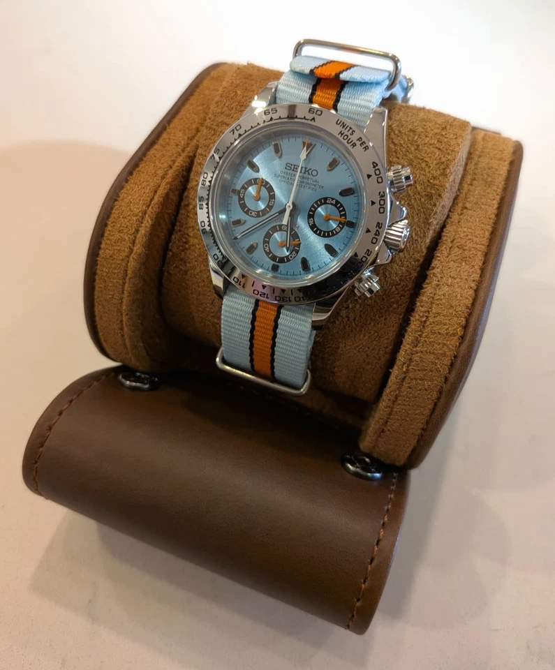 Esfera azul y bisel taquímetro plateado | Motorsport Colorway | Movimiento VK63 Foto 4 de 4