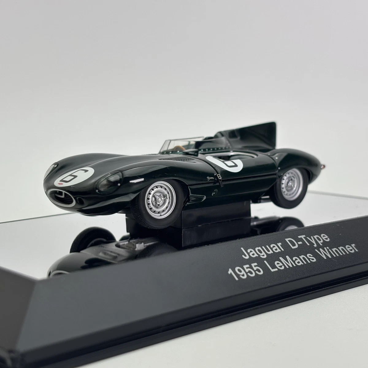 C-type: A Autoart Classics Division 1:18 Scale 1951 Jaguar C Type Auction
