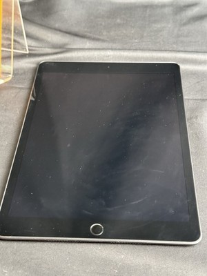 Apple iPad 8th Gen A2270 32GB, Wi-Fi, 10.2 in -Space Gray for sale
