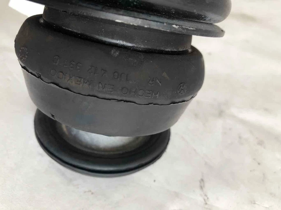 Volkswagen Beetle 2000 amortiguador de puntal delantero con muelle helicoidal pasajero derecho Foto 3 de 4