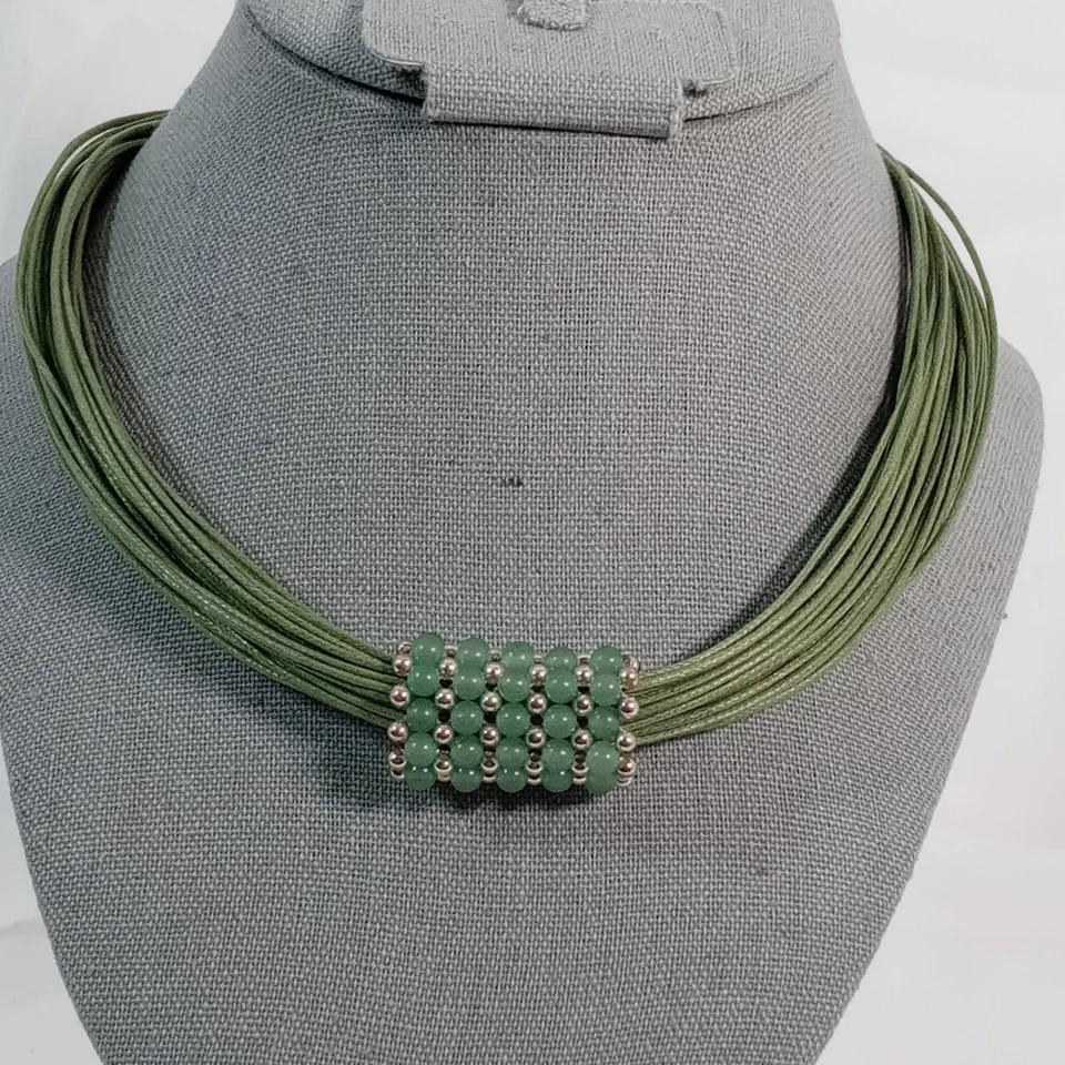Collar de plata de ley con colgante de cuentas de aventurina verde de plata de ley de 17" Foto 3 de 4