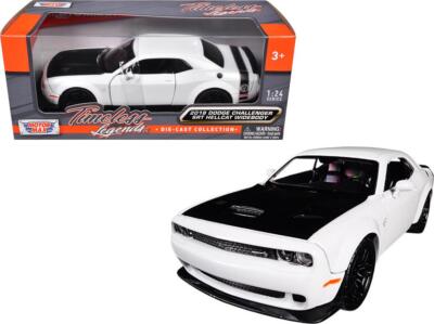 2018 Dodge Challenger SRT Hellcat Widebody White with Black Hood 1/24 Diecast by