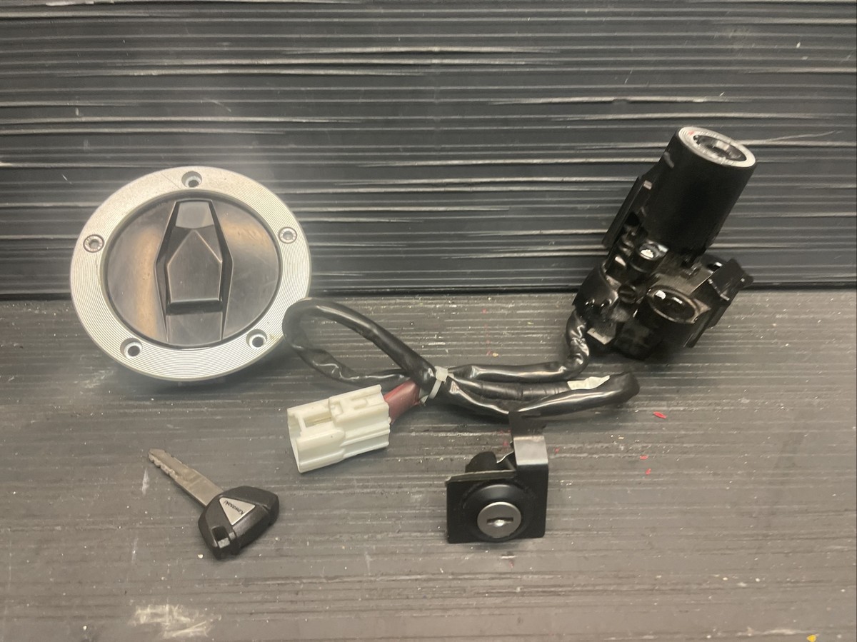 専用1 2020 Kawasaki Ninja ZX10R ignition, gas cap, seat lock lockset OEM