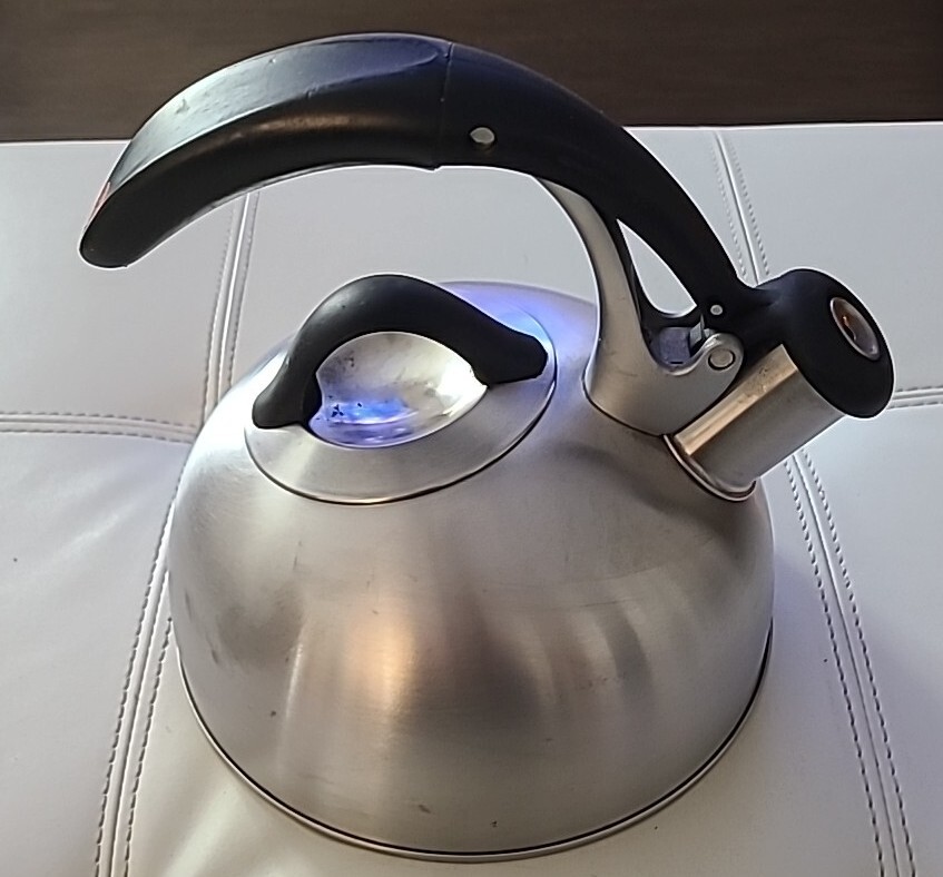 OXO Uplift Tea Kettle Stainless Steele Heat Resistant Handle 2 Qt. FREE SHIP eBay