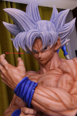 Figurine Goku Ultra Instinct Avec Queue De Saiyan 29 cm - Dragon