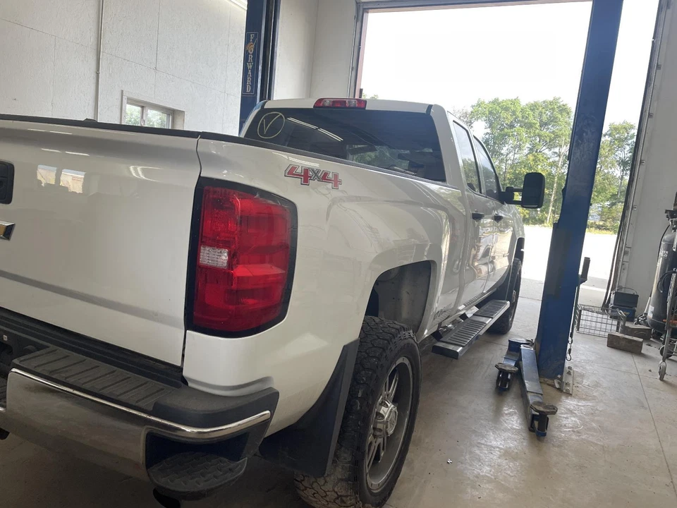 Used Body Control Module fits: 2016 Chevrolet Silverado 2500 pickup Body Control - Image 3 of 4