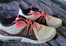 Scarpe da corsa Nike Air Max Sequent 3 nere bianche 908993 015 da donna taglia 8,5 