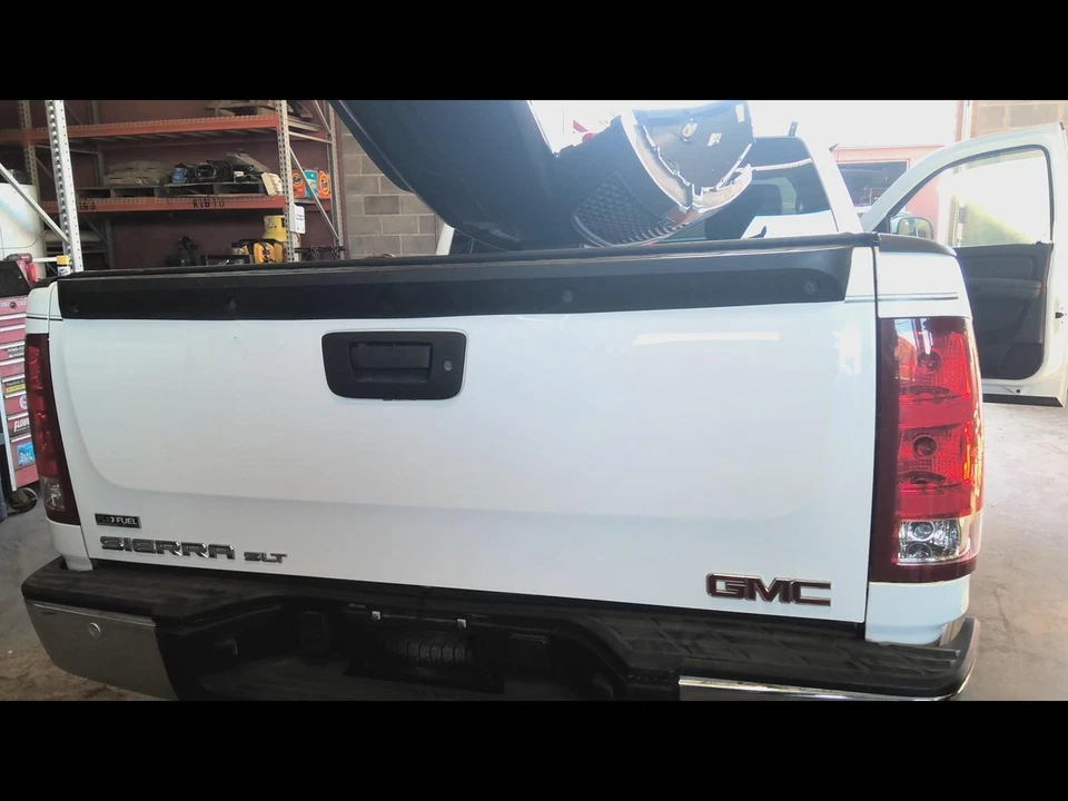 Used Tailgate fits: 2009 Gmc Sierra 1500 pickup w/locking tailgate opt A60 Grade Foto 2 de 4