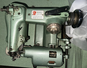 US Blindstitch Machine Corp. B518-2 Mechanical Chain Blindstitch