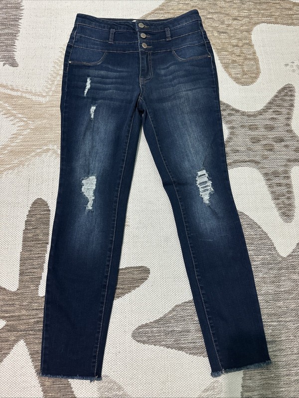 Refuge Distressed High Waisted Ankle Jeans Size 8