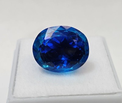 Shinny Bi-Colour Oval Cut 14-15Ct Pitambari Sapphire Natural Certified Gemstone