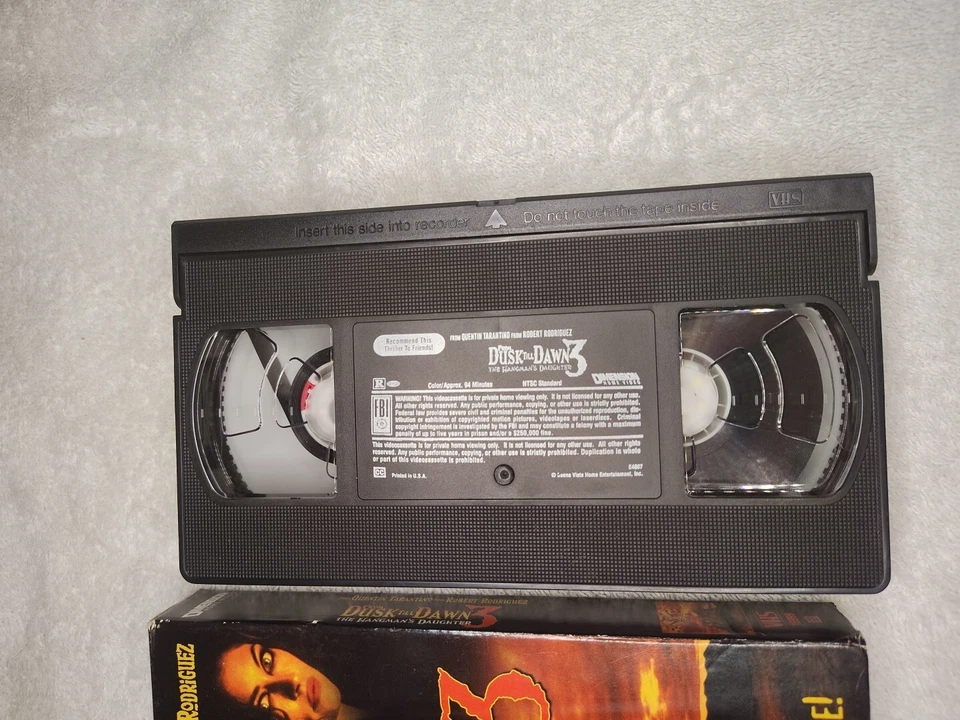 Dusk To Dawn 3: The Hangman’s Daughter VHS Blockbuster Video Rental Movie - Image 3 of 4