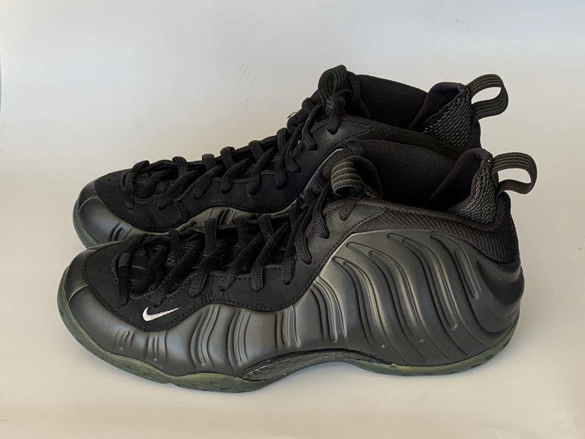 Dark sales army foamposite