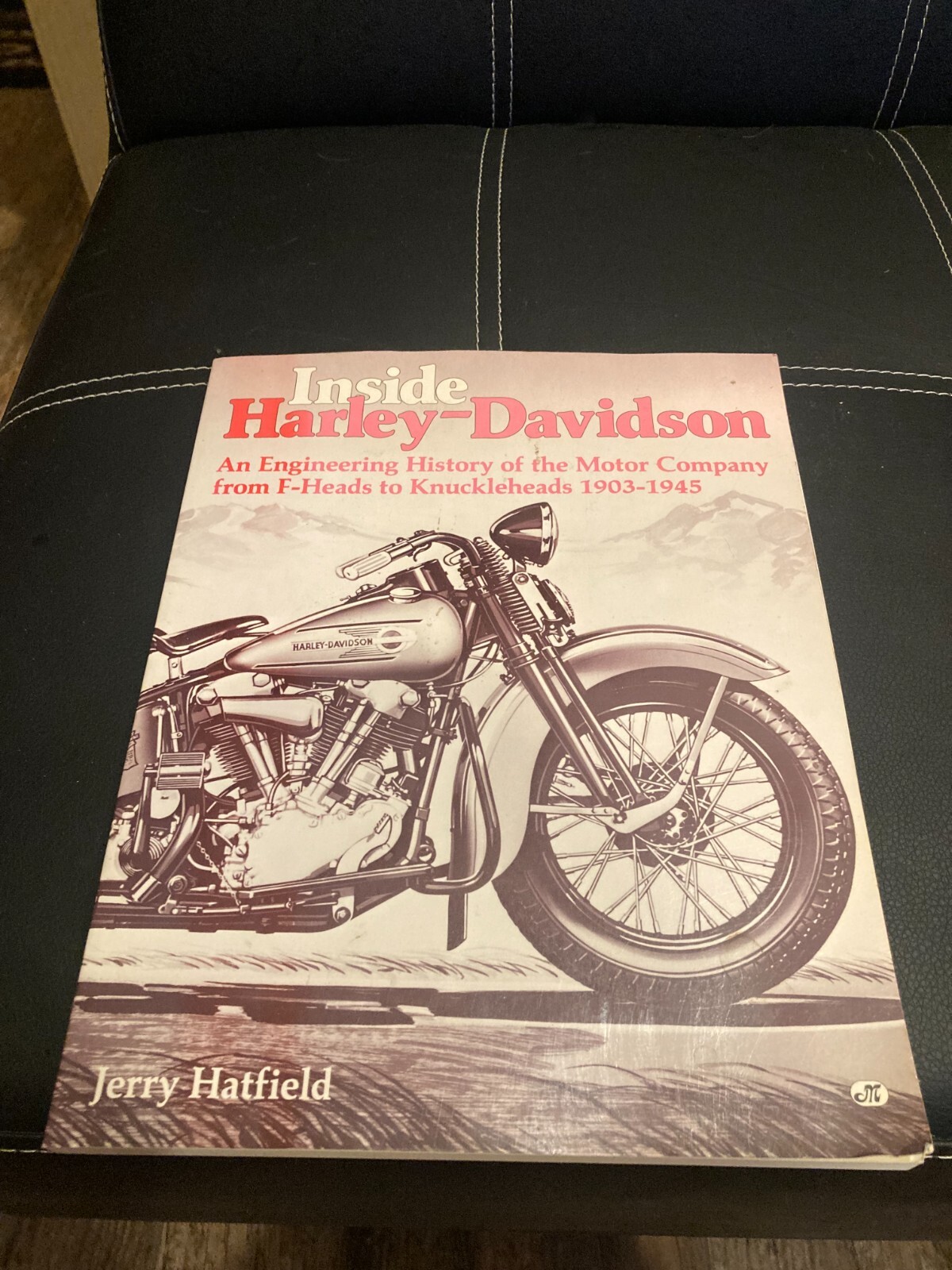 Inside HarleyDavidson Flatheads to Knuckleheads 19031945.... eBay