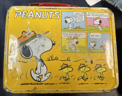 SNOOPY　1965 1966 made in USA 1965 ORIGINAL Yellow Peanuts Thermos brand Metal Lunchbox Charlie