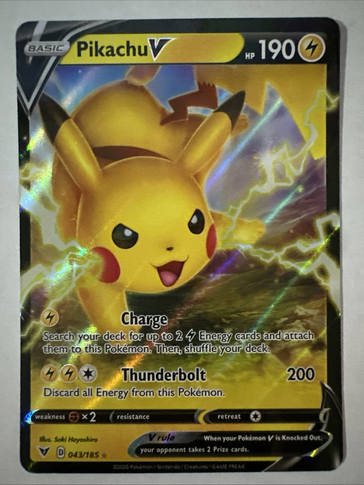 PIKACHU V 043/185 HOLO RARE V VIVID VOLTAGE POKEMON NEAR MINT