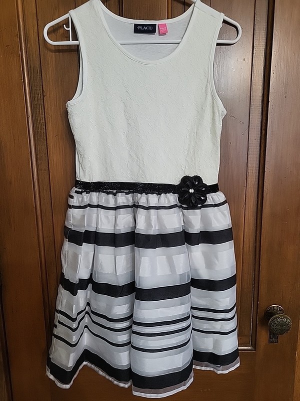 Childrens Place Black & White Dress Gently Used XXL (16)