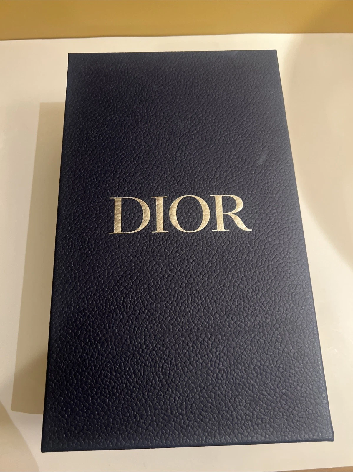Boîte à chaussures baskets femme Christian Dior bleu marine texturée vide avec carte (neuve)