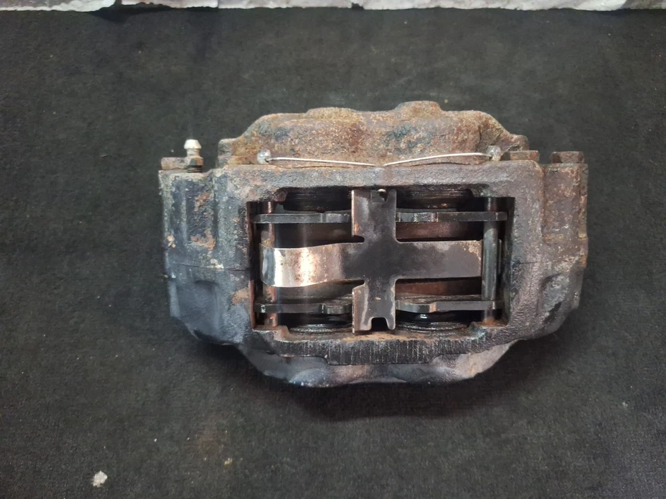 Subaru Wrx Sti V5 Front Left Brake Caliper - Image 2 of 4