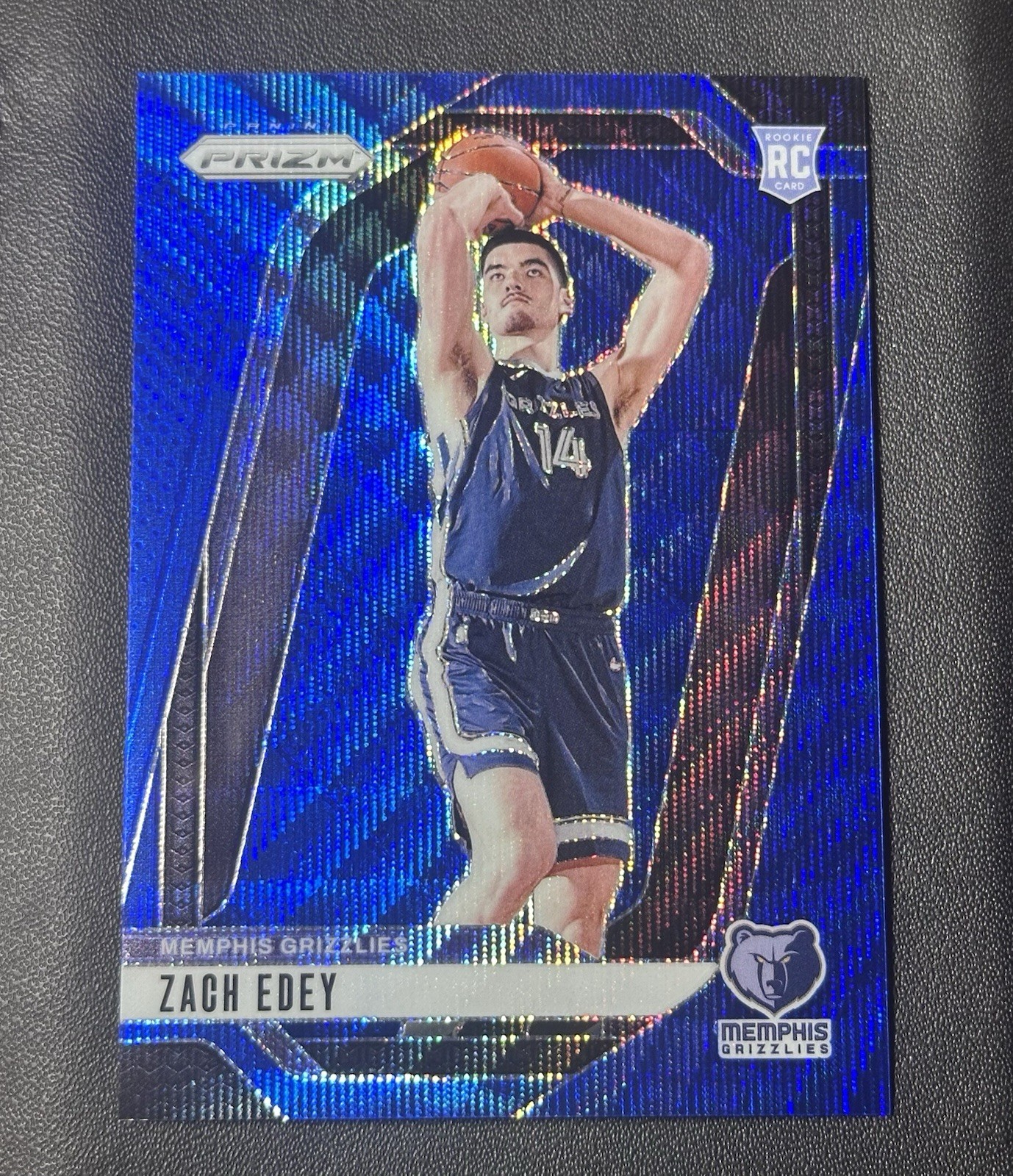 2024-25 Panini Prizm - Zach Edey #249 Blue Wave Prizm /125 (RC)