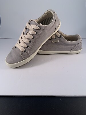 Taos Womens Star Burst Gray Fashion Sneaker Size 7 1/2