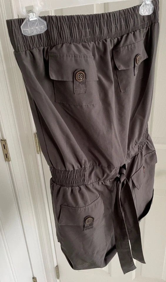 Mameluco corto Chesley sin mangas cintura corbata. Gris oscuro. S. Foto 3 de 4